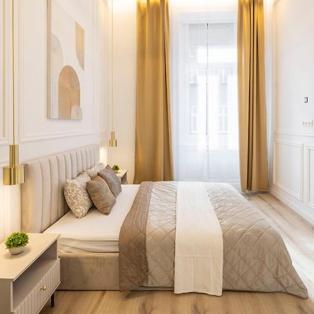 Exclusive & Prestigious Central Residence W/ Balcony Budapeşte Dış mekan fotoğraf