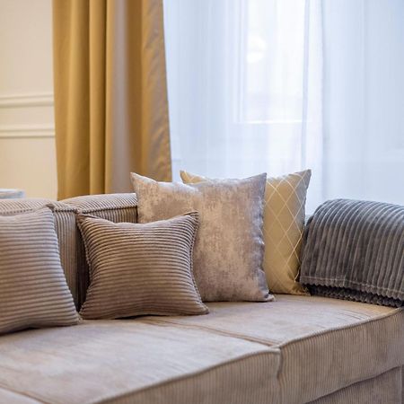Exclusive & Prestigious Central Residence W/ Balcony Budapeşte Dış mekan fotoğraf