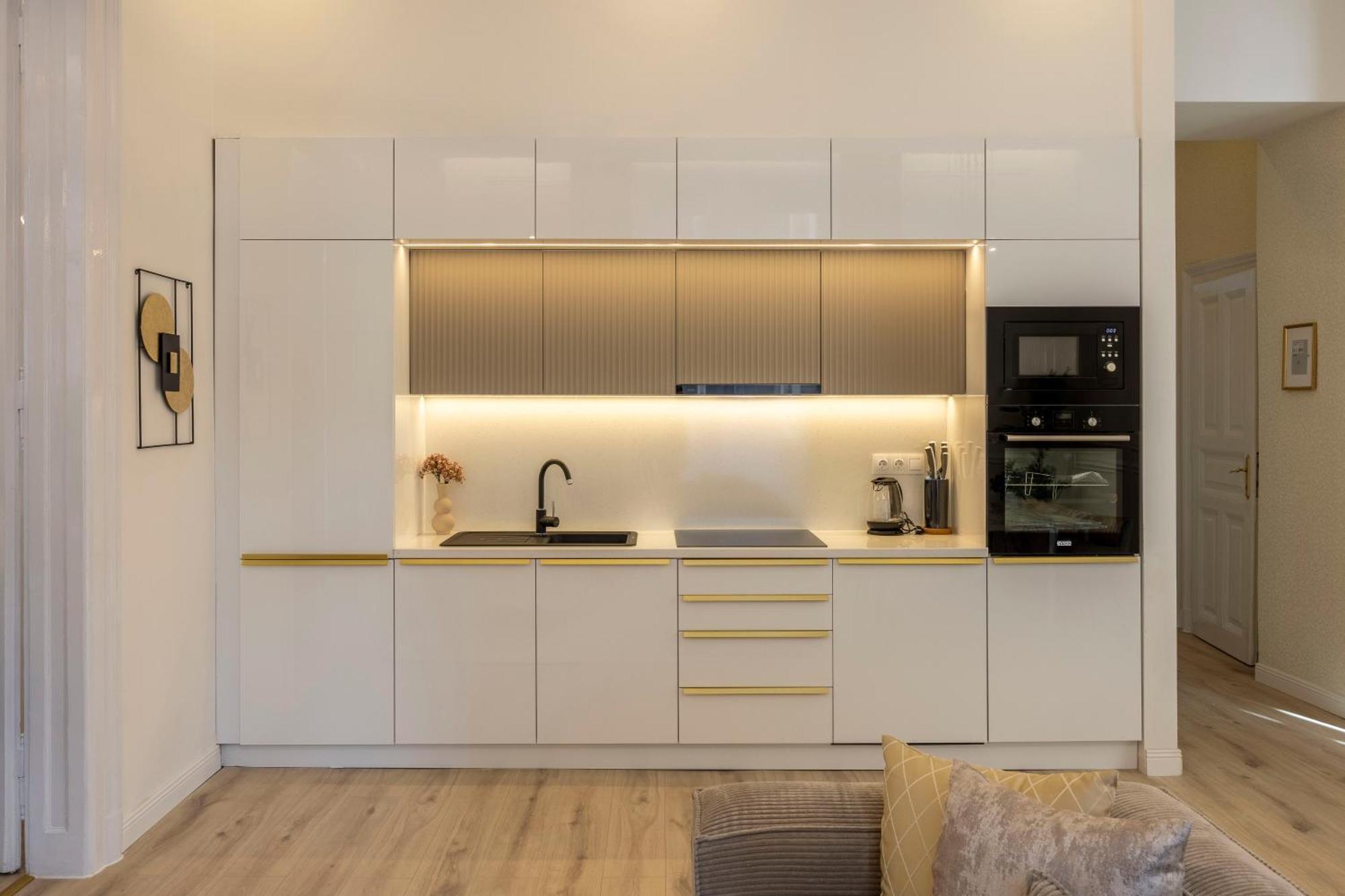Exclusive & Prestigious Central Residence W/ Balcony Budapeşte Dış mekan fotoğraf